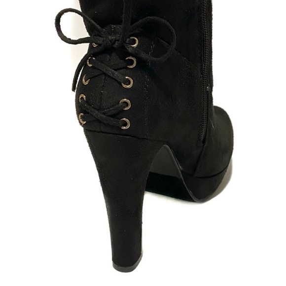 Bretty High Sky Black Faux Suede Booties NWT - Picture 10 of 16